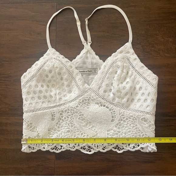 NWT Abercrombie & Fitch Crochet Lace Cropped Tank Top In Size XS - Picture 6 of 6